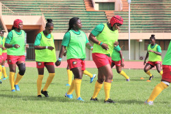 Quick training of the Cameroonian team a few minutes before the match in the stadium.JPG